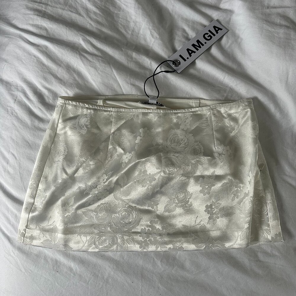 I.AM.GIA Satin Floral Cream Skirt/Skort